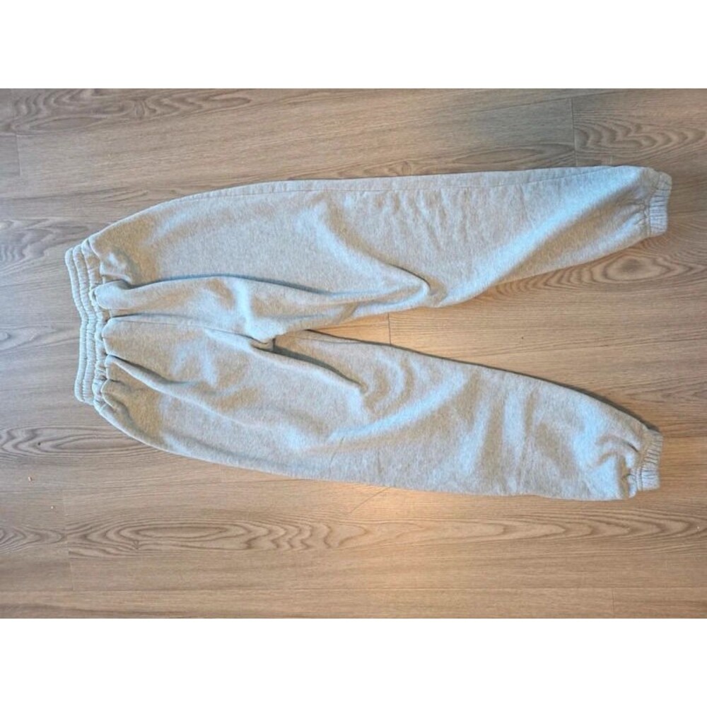 Sweatpants - Picture 2 of 4